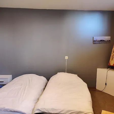 Sm Hostel *